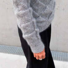 Pine sweater - detail